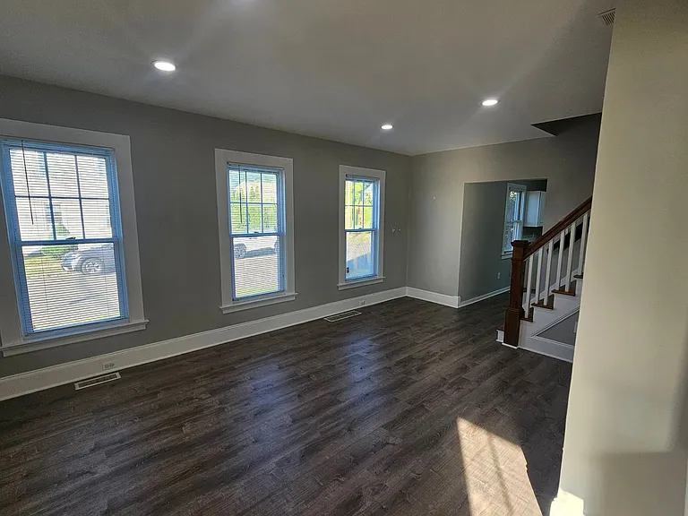 1810 Dixwell Ave — Photo 6