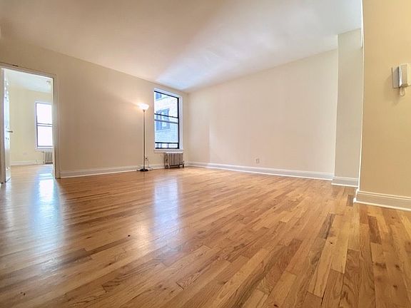 5th image of 309 W 85th St APT 42