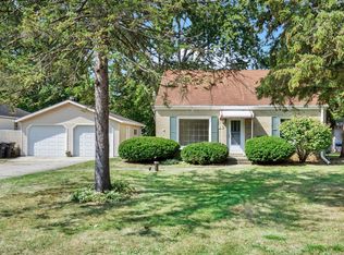 W229S8875 Jackson Pkwy, Big Bend, WI 53103