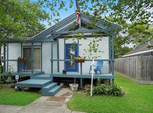 617 E 12th 1/2 St, Houston, TX 77008
