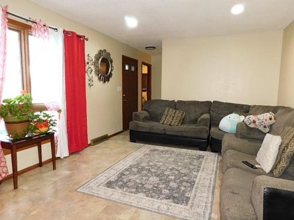 4th image of 2485 Eggleston Ct