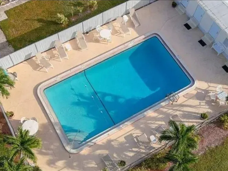 407 Cape Florida Way — Photo 25