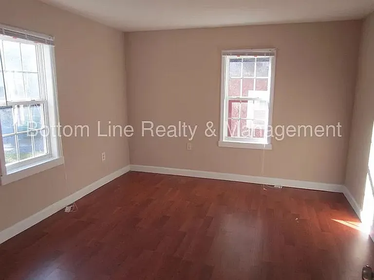 3912 Plainview Rd — Photo 10