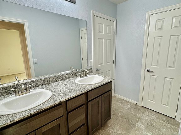 4th image of 2300 Sky Island Dr
