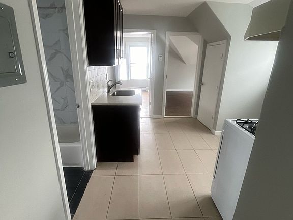 2nd image of 12 Prospect Ter Floor 3