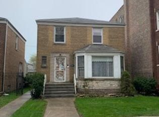 8535 S Bennett Ave, Chicago, IL 60617