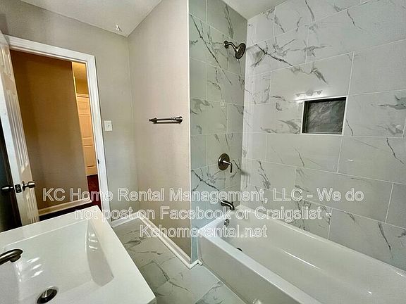 5th image of 4514 Monroe Ave