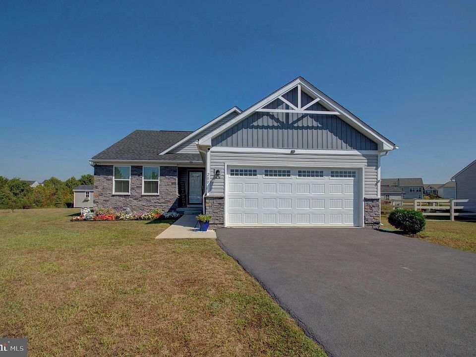 1st image of 200 Laxfield Ct