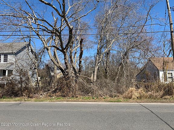 3rd image of 95 Dollmore Ave