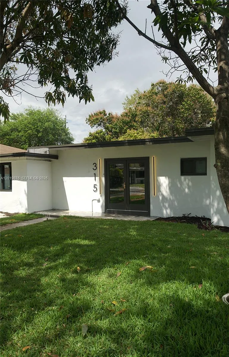 Building Photo - 315 NW 127th St