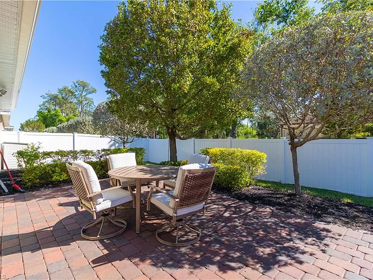 26987 Wildwood Pines Ln — Photo 3
