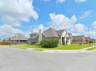15747 Timber Creek Ln, College Station, TX 77845