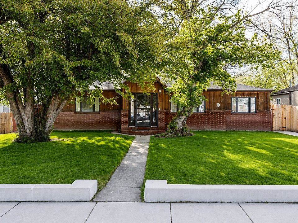 1st image of 241 Bramwell St