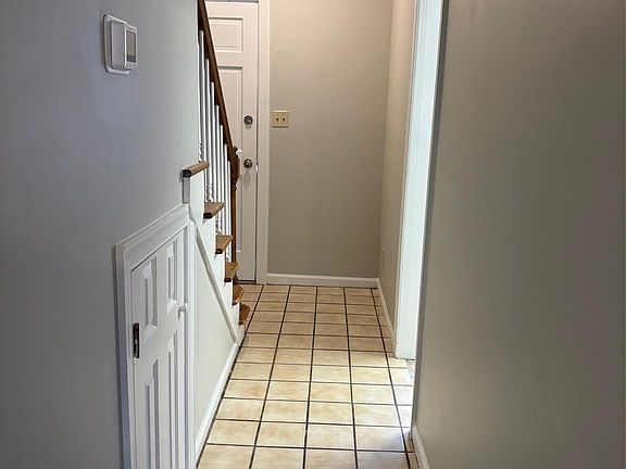2nd image of 1786 Ebenezer Rd APT H