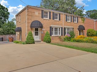 8146 W 26th St, North Riverside, IL 60546