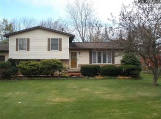 3981 Selnik Rd, Kent, OH 44240