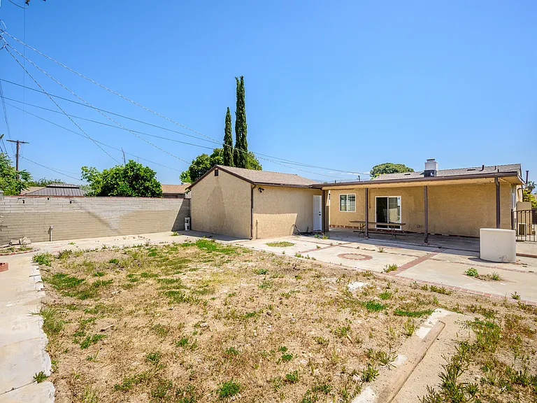 6607 Riverton Ave — Photo 31