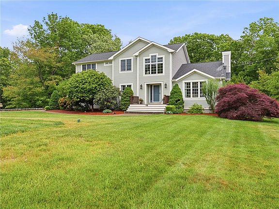 2nd image of 48 Hummingbird Ln