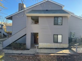 1321 Prospect Village Ln APT D, Ballwin, MO 63021