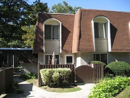 1st image of 239 Sagamore Hills Dr