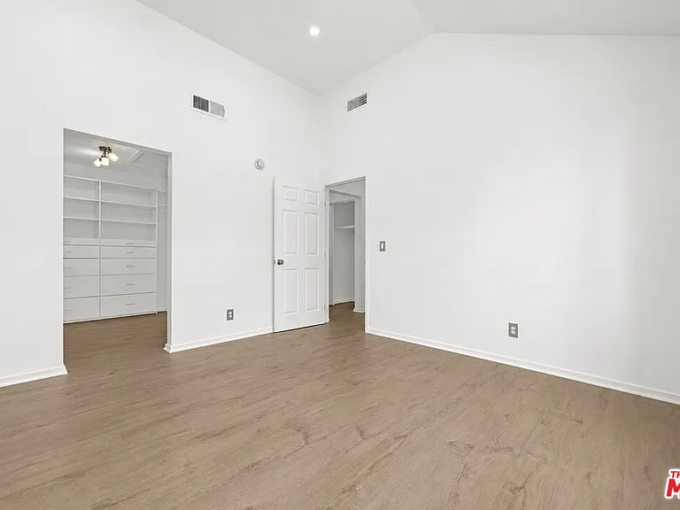4240 Lost Hills Rd #506 — Photo 8