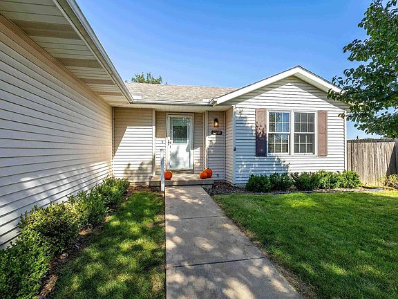 4th image of 3824 W 46th St