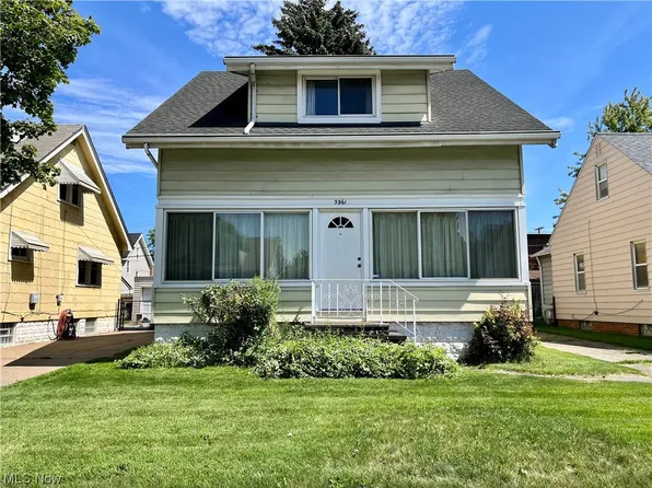 3961 E 41st St, Newburgh Heights, OH 44105