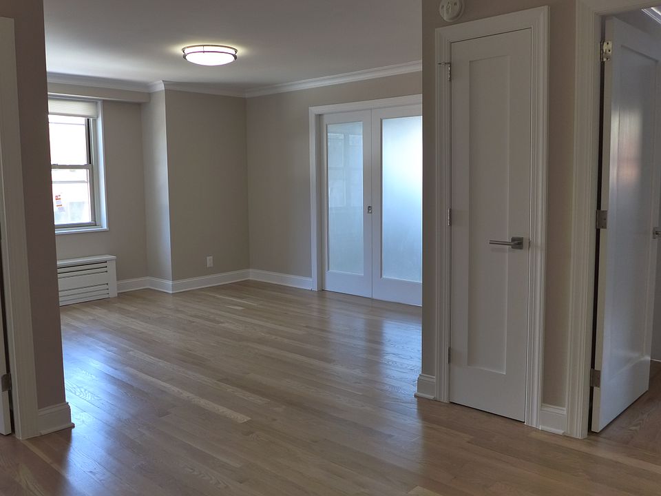 1st image of 310 Greenwich St #3109J