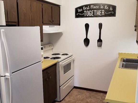 4th image of 8515 W Waterford Ave APT 5