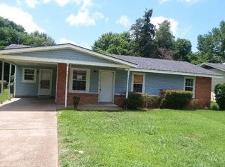 1703 Barnwell St, Yazoo City, MS 39194