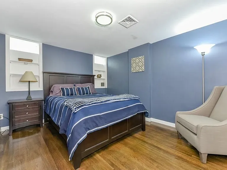 253 Gold St #1 — Photo 5