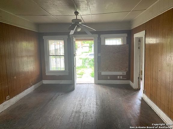 4th image of 1414 W Travis St