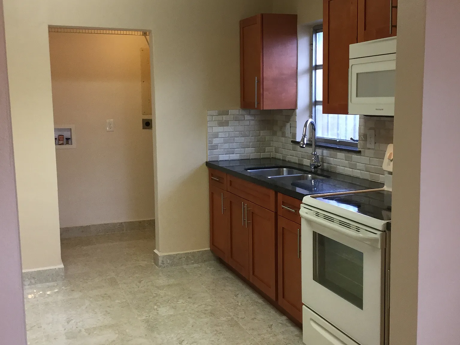 2 bed, $2,200 — Photo 3