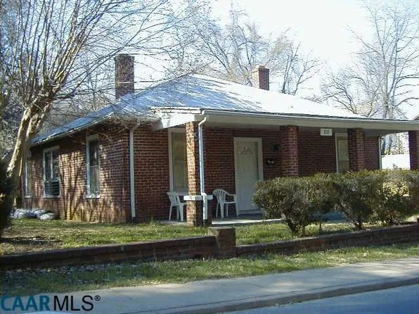 609 7 1/2 St SW, Charlottesville, VA 22903