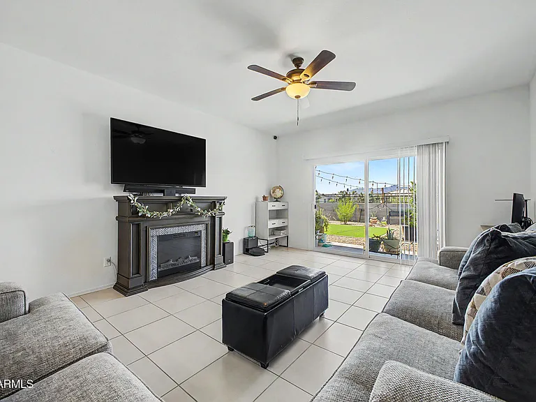 10611 W Bloch Rd — Photo 6