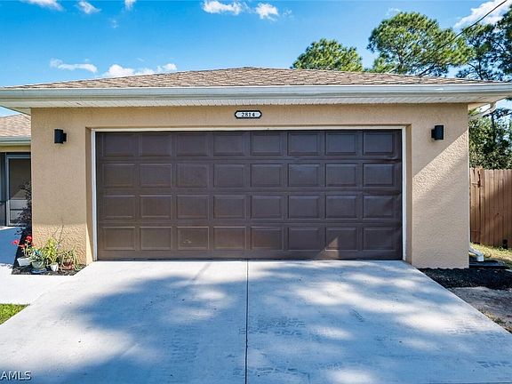2nd image of 2814 Cerito Ave N