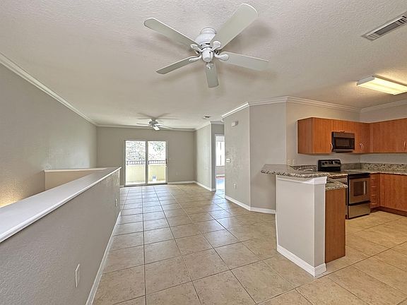4th image of 140 SW Peacock Blvd APT 204-21-204