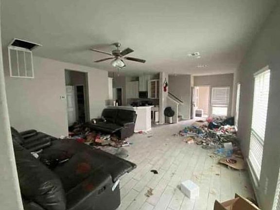 Additional Living Room