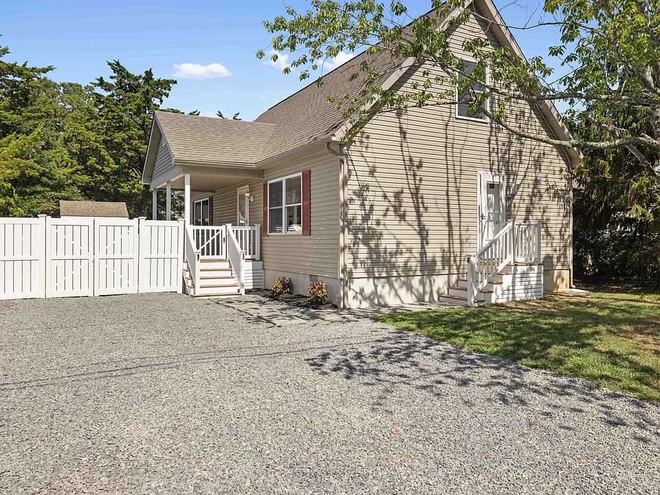 1st image of 27 N 12th St