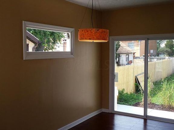 3rd image of 568 Sheldon Ave