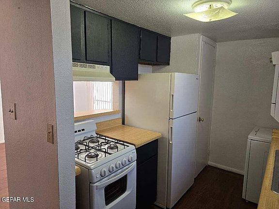 3rd image of 1922 Lake Omega St APT C