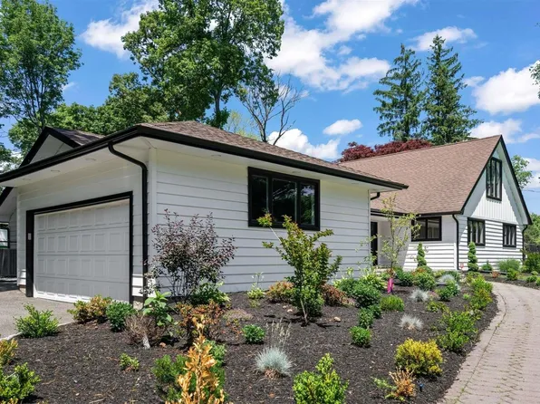 108 Turtle Cove Lane, Huntington, NY 11743