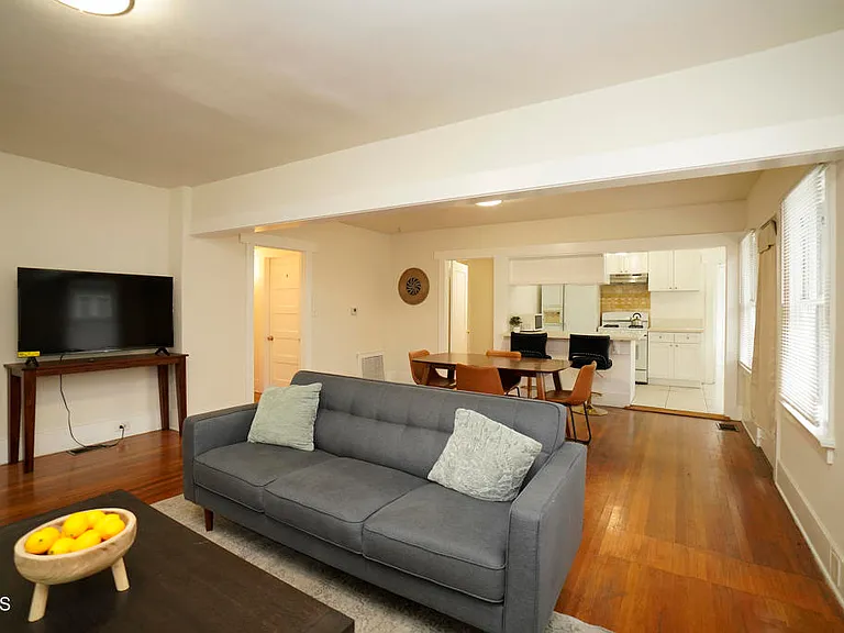 45 N Meridith Ave — Photo 5