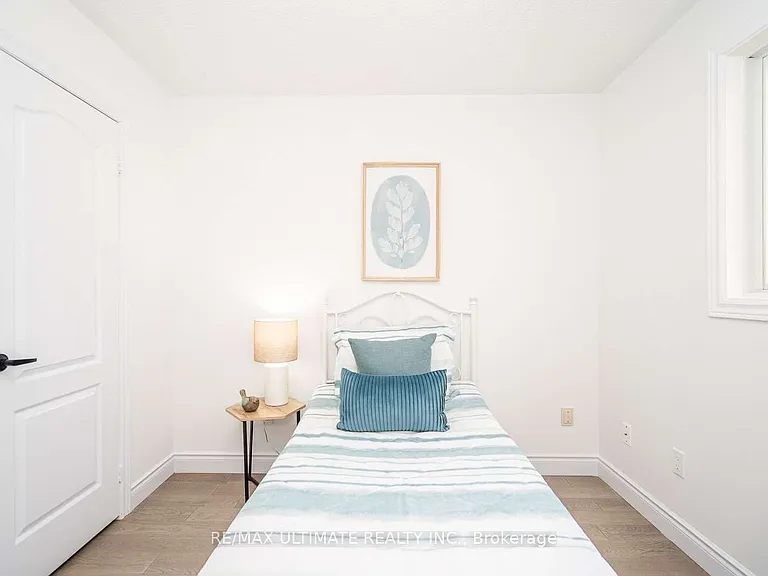 217 Marilyn St — Photo 18