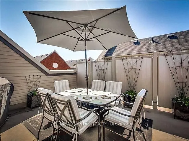 24 Florence Wyle Ln #6 — Photo 11