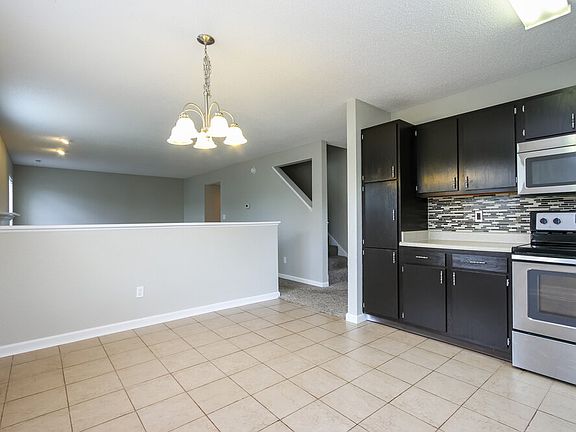 4th image of 713 Millbrook Dr