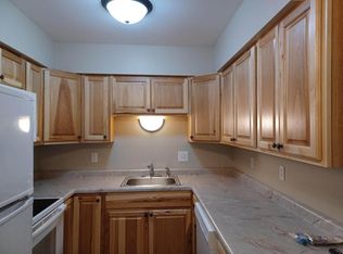 1500 32nd Ave SW APT 9, Minot, ND 58701