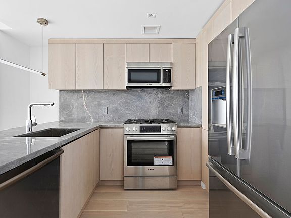 4th image of 567 Ocean Ave #B504