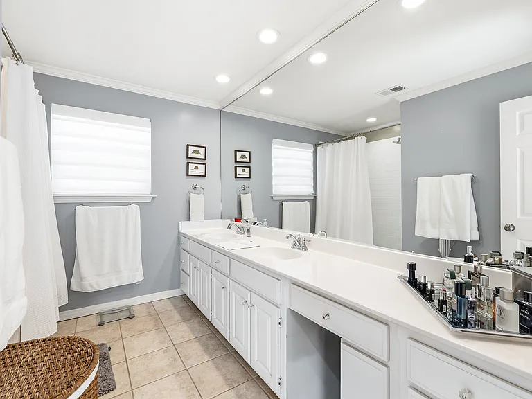 5330 McCommas Blvd — Photo 14