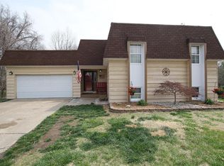 130 Miles Dr, Bethalto, IL